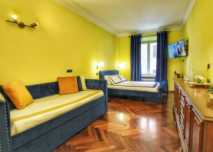Large And Charming In Trastevere By Yourhost Daire
