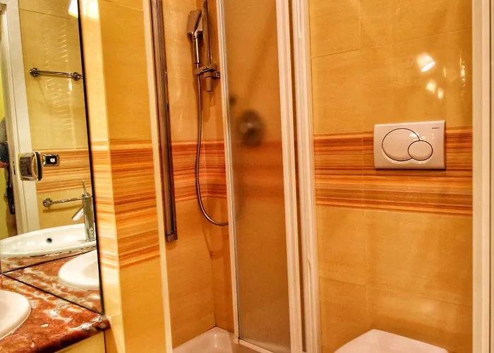 Large And Charming In Trastevere By Yourhost *